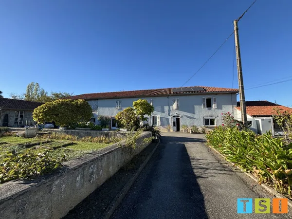Maison 10 pièces 276 m²