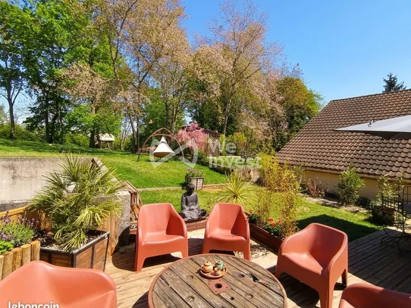 Maison 11 pièces 280 m²