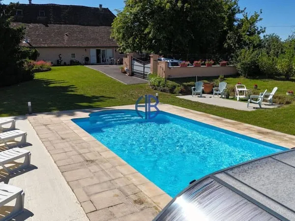 Maison 7 pièces 92 m²