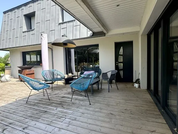 Propriété 10 pièces 305 m²