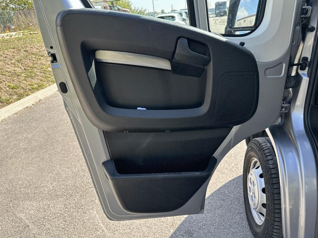 Peugeot Boxer tole 330 l1h1 bluehdi 120 s&s asphalt — photo 13