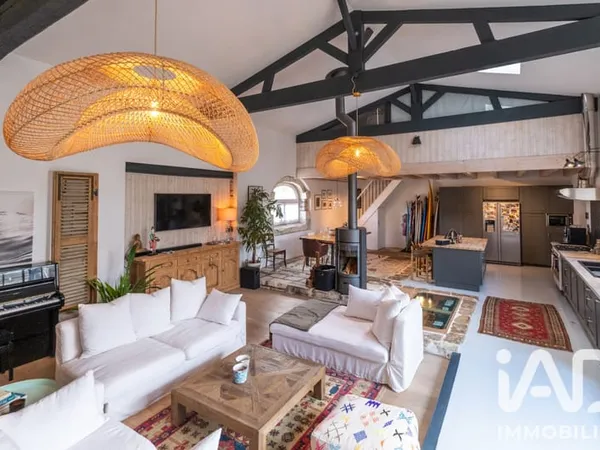 Maison 6 pièces 205 m²