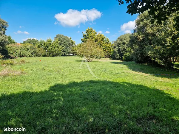 Terrain 597 m² BREM SUR MER