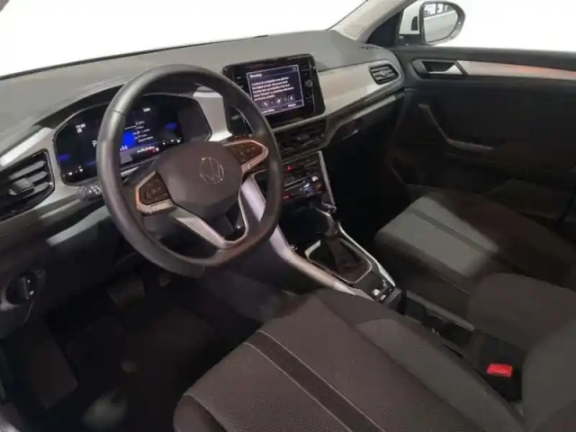 Volkswagen T-Roc 1.5 tsi evo2 150 start/stop dsg7 vw edition — photo 9