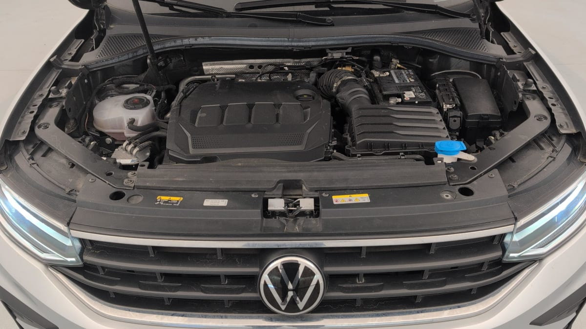 Volkswagen Tiguan — photo 19