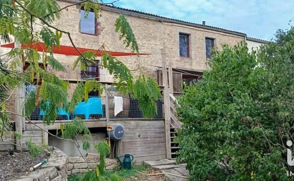Maison 7 pièces 207 m²