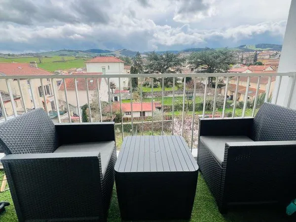 À VENDRE - Bel appartement T3 lumineux à Saint-Paul-en-Jarez