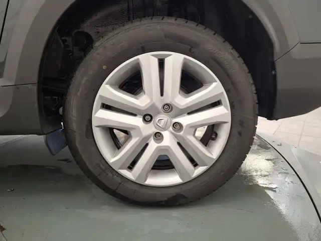 Dacia Jogger eco-g 100 5 places — photo 19