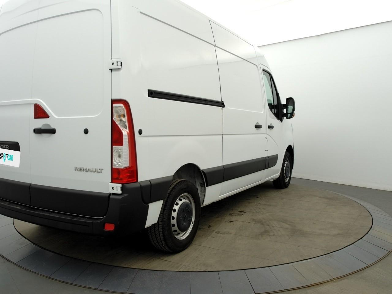 Renault Master fgn trac f3300 l2h2 blue dci 135 confort — photo 5