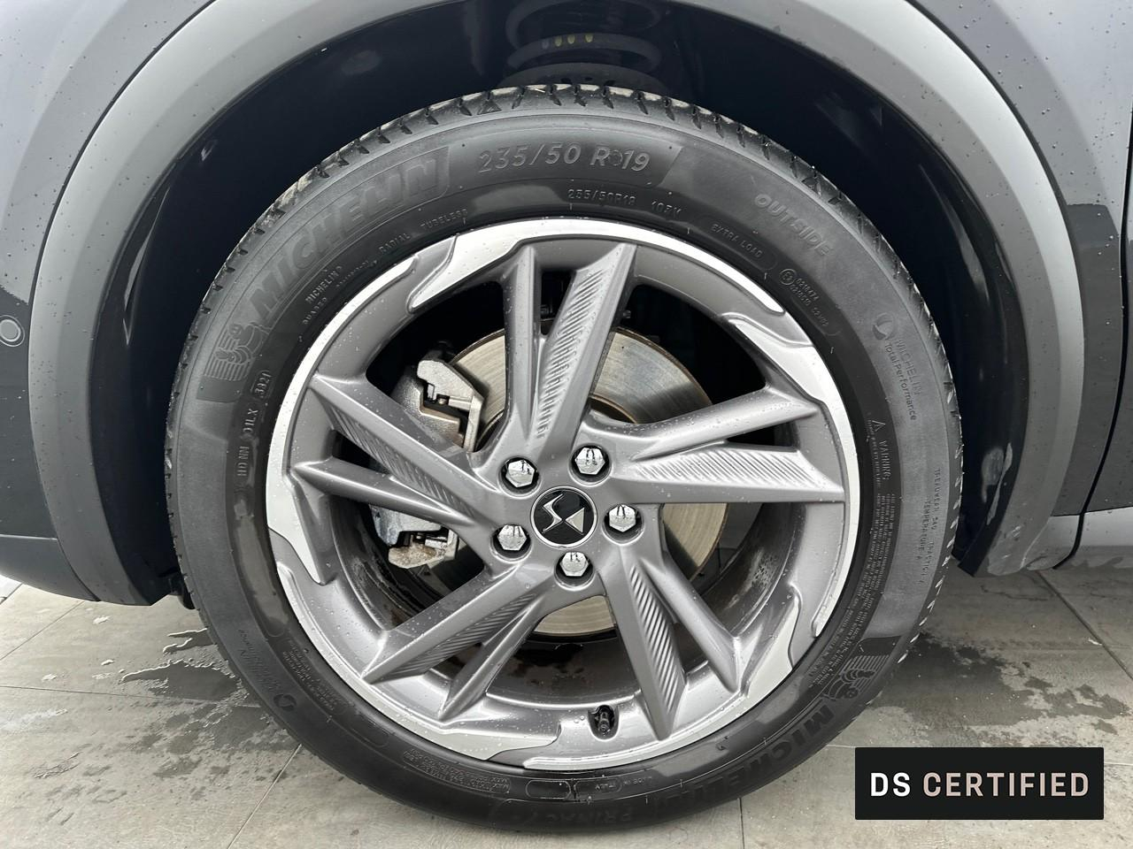 Ds Ds 7 crossback crossback hybride e-tense 300 eat8 4x4 rivoli — photo 16
