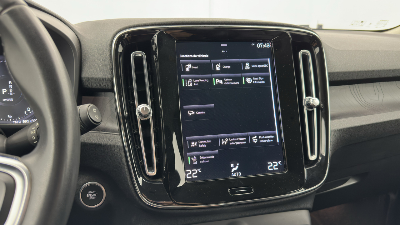 Volvo XC40 T4 Recharge 129+82 ch DCT7 — photo 24