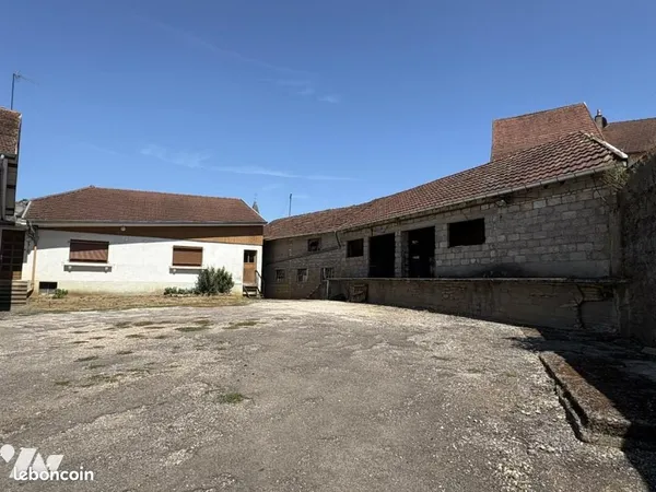 Maison 186 m² FONDREMAND