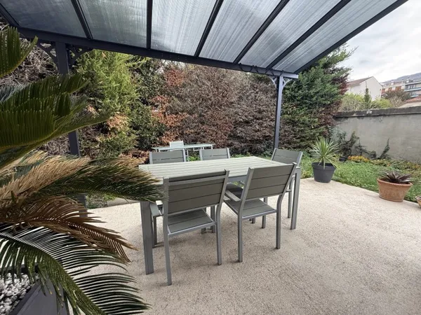 HIDRI IMMO PLUS vous propose en exclusivité une maison mitoy