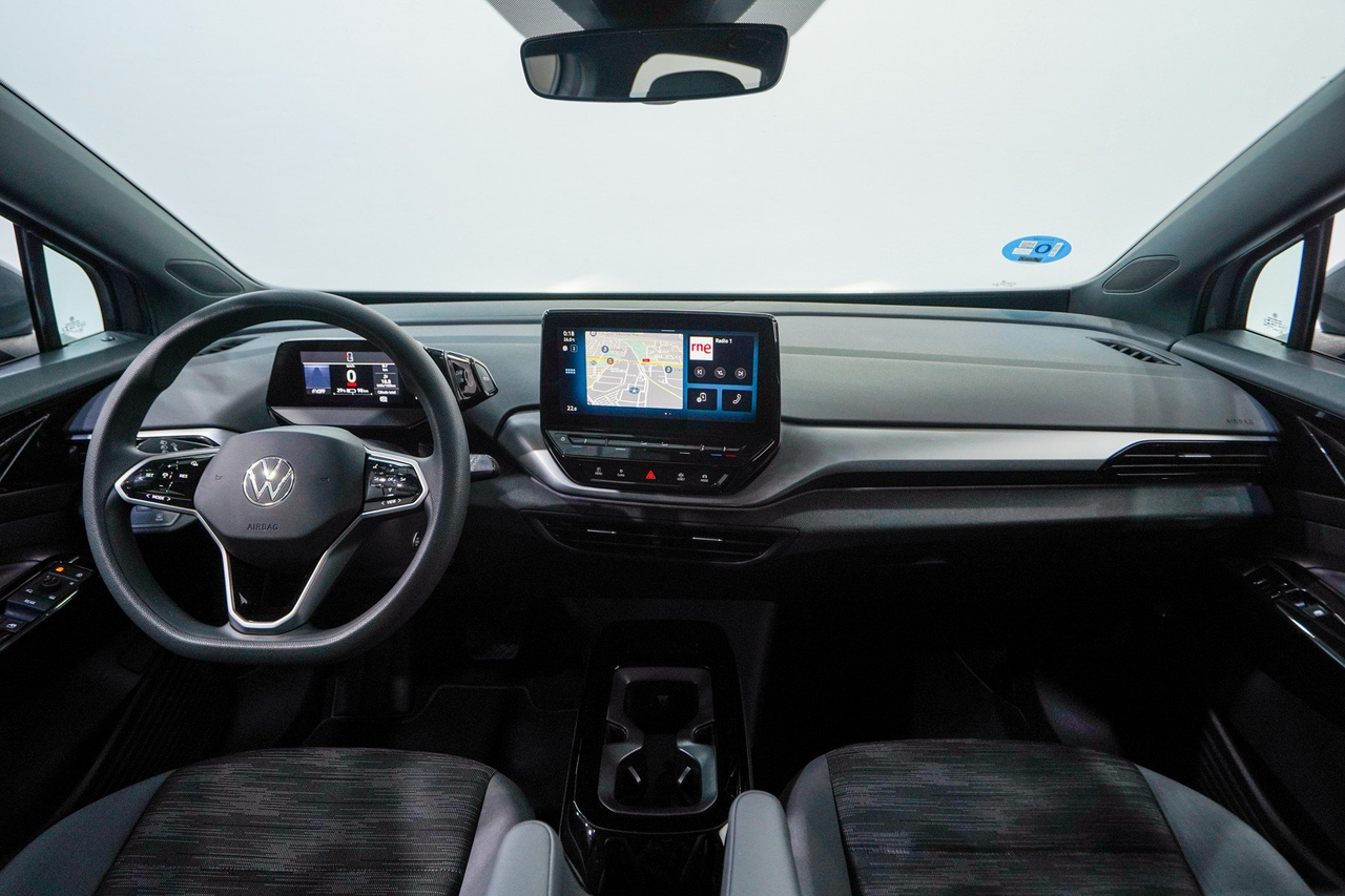 Volkswagen ID.4 — photo 12