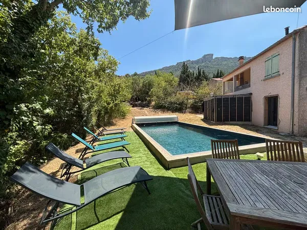 Maison 3 chambres avec piscine et vue château de Peyrepertuse (octobre 2026 à avril 2027)