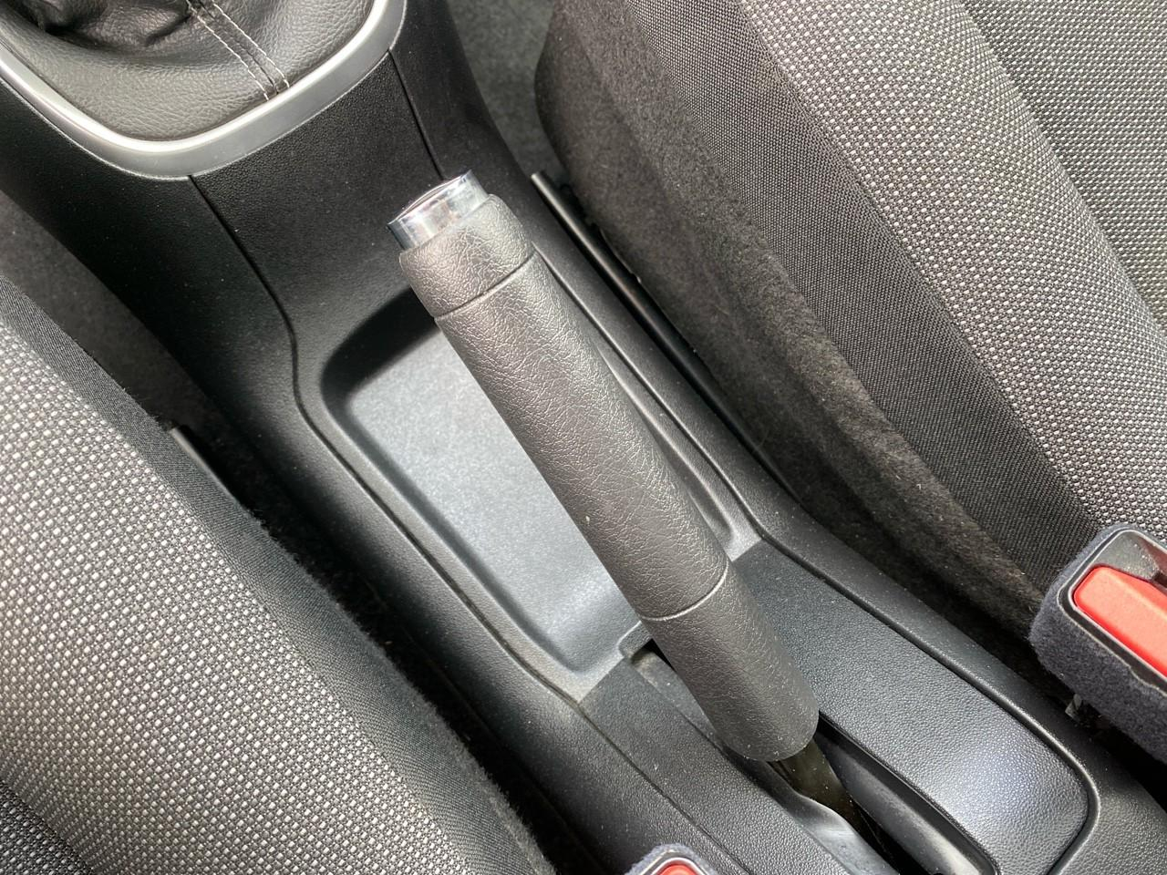Citroën C3 1.2 puretech 83ch s&s shine — photo 26