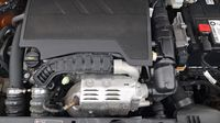 Peugeot 2008 1.2 PureTech 130ch S&S GT EAT8 — photo 20