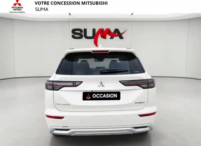 Mitsubishi Outlander 2.4 mivec phev 306 4wd — photo 3