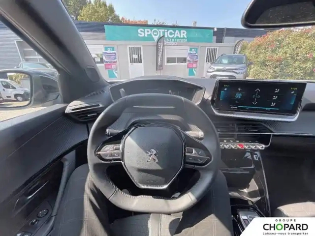 Peugeot 2008 electrique 136 ch — photo 12
