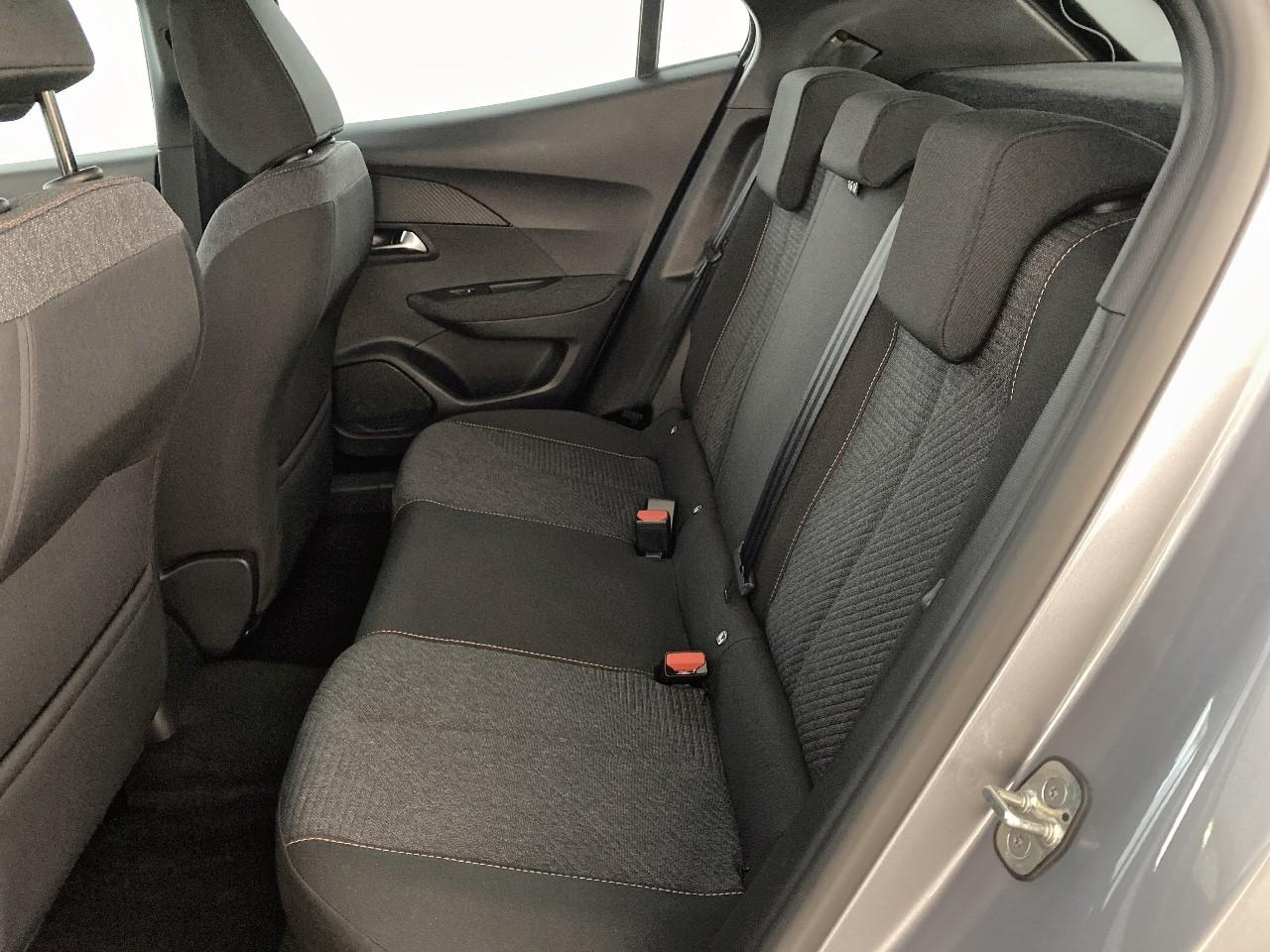 Peugeot 2008 hybrid 145 e-dcs6 style — photo 10