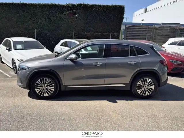 Mercedes Eqa 250+ — photo 21
