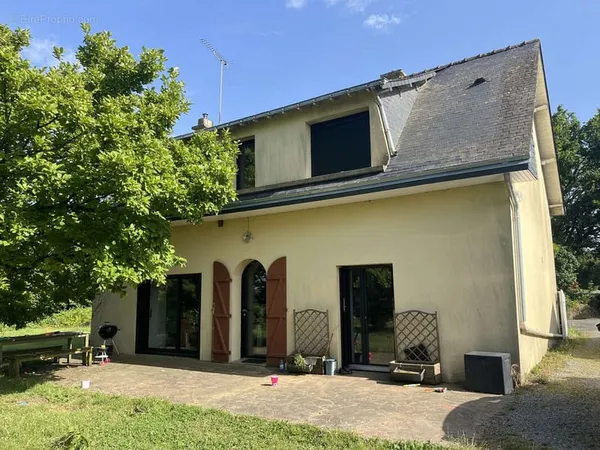 Maison 3 chambres 92m2 avec 1 hectare de terrain