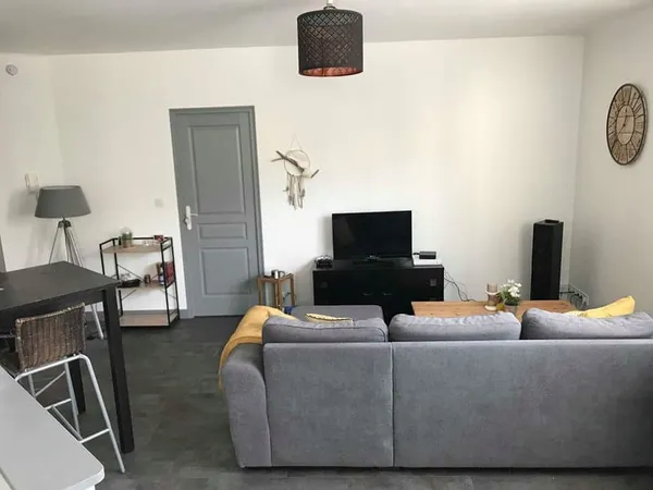 LAVAL, appartement type 2