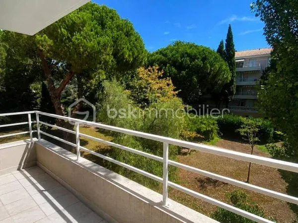 Appartement 4 pièces 77 m²