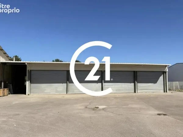 Commerce 360 m²