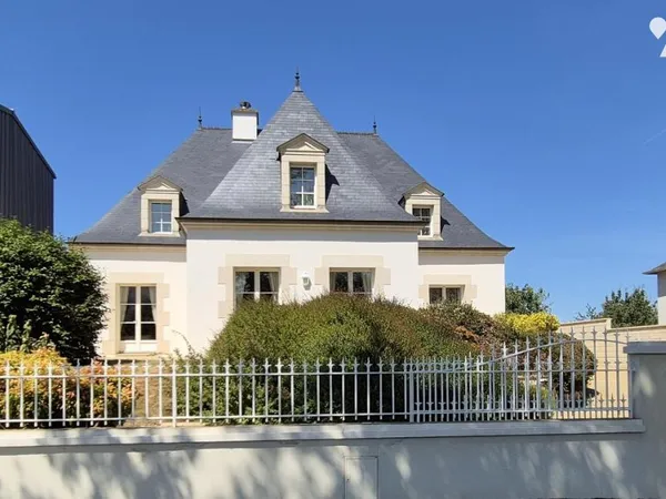 Maison 7 pièces 249 m²