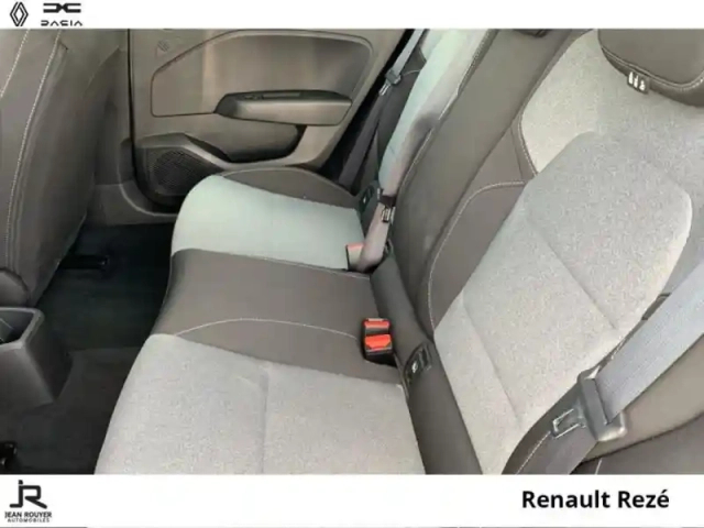 Renault Clio 1.5 blue dci 100ch evolution - 24 — photo 5
