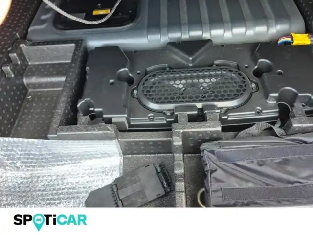 Peugeot 408 phev 225ch gt e-eat8 — photo 6