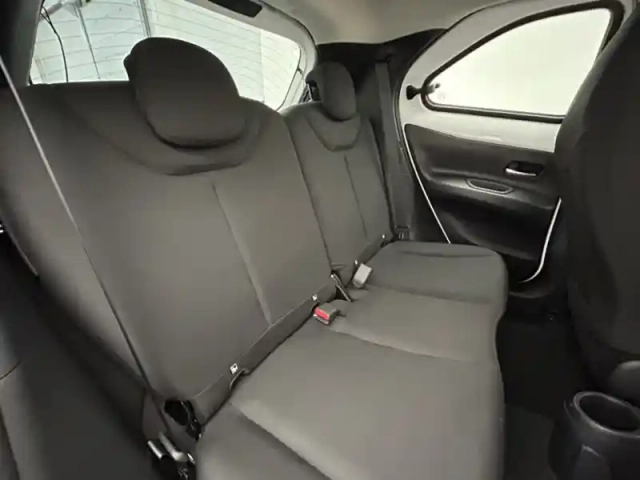 Toyota Aygo 1.0 s-cvt 72 dynamic — photo 22