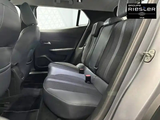 Peugeot 2008 puretech 100 s&amp;s bvm6 — photo 12