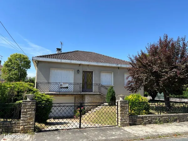 Maison 4 chambres /terrasse, jardin, garage , sous sol ( Villeneuve-sur-Lot)