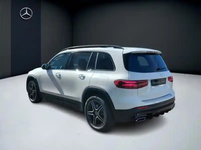 Mercedes Glb 200 d amg line — photo 3