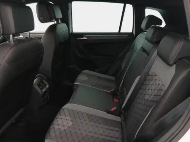 Volkswagen Tiguan 2.0 tdi 150ch r-line dsg7 — photo 12