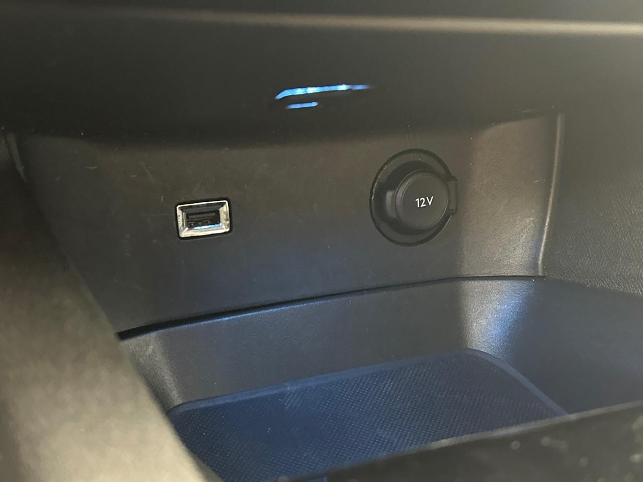Peugeot 3008 puretech 130ch s&s eat8 allure pack — photo 29