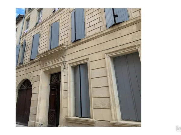 Appartement T4 70 m² - coeur historique de Tarascon