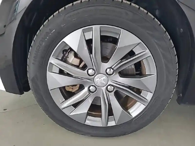 Peugeot 208 electrique 50 kwh 136ch — photo 13