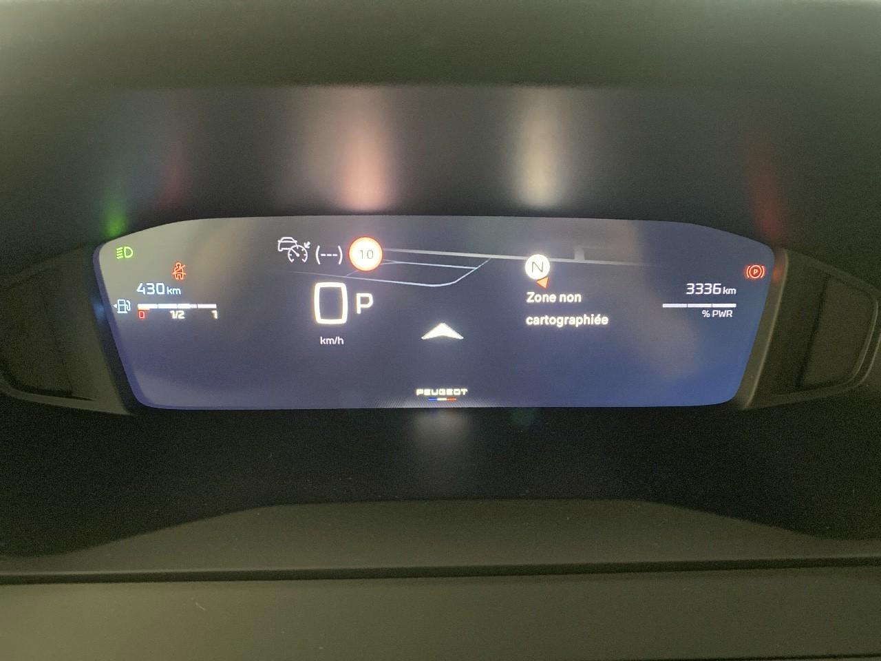 Peugeot 2008 hybrid 145 ch e-dcs6 allure — photo 13