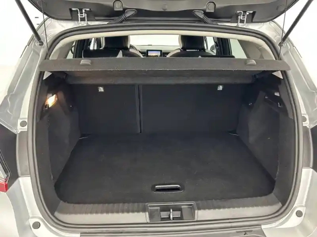 Renault Captur tce 140 edc - 21 — photo 57