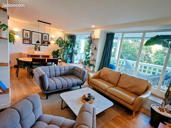 T3 de 75 m² rénové, balcon, garage, vue sur Lyon