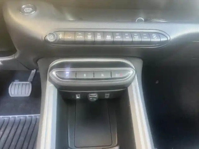 Jeep Avenger electrique 156ch 115kw longitude — photo 10