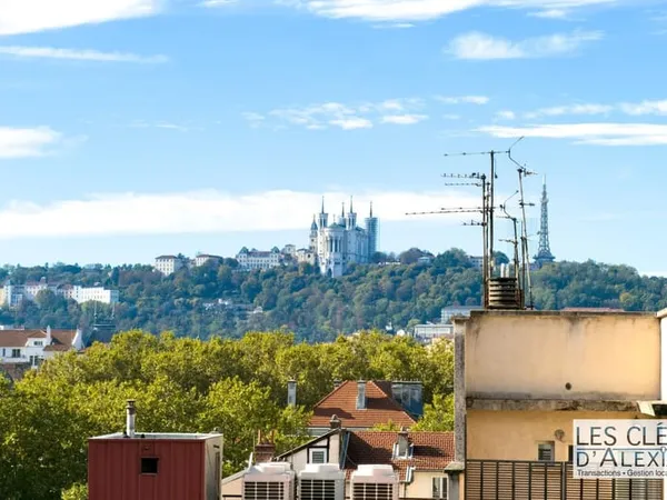 LYON 6e - APPARTEMENT DE STANDING AVEC VUE PANORAMIQUE SUR FOURVIÈRE