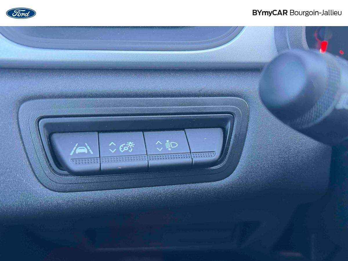 Renault Captur TCe 90 — photo 19