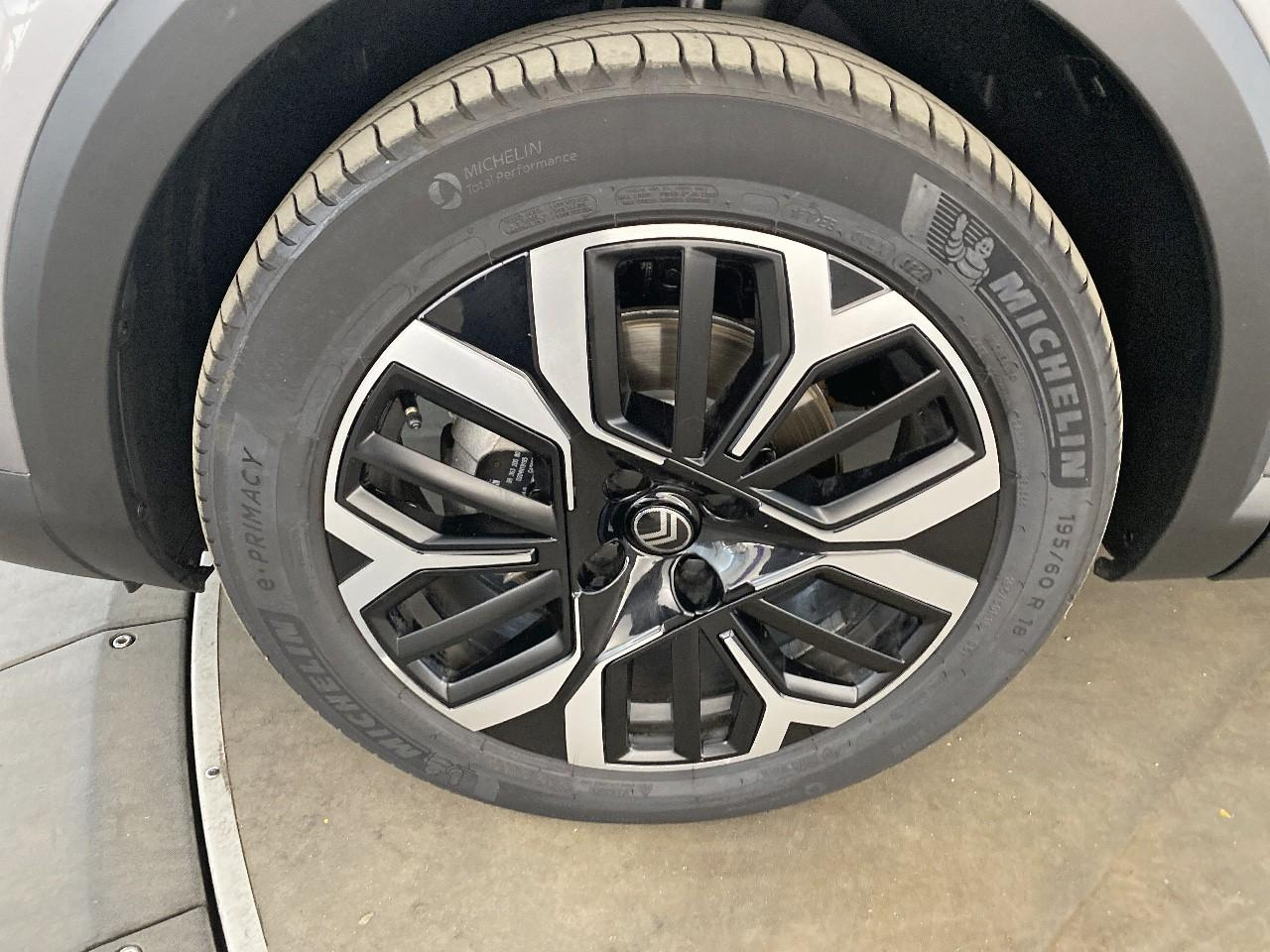 Citroën C4 X hybride 145 ch e-dcs6 max — photo 11