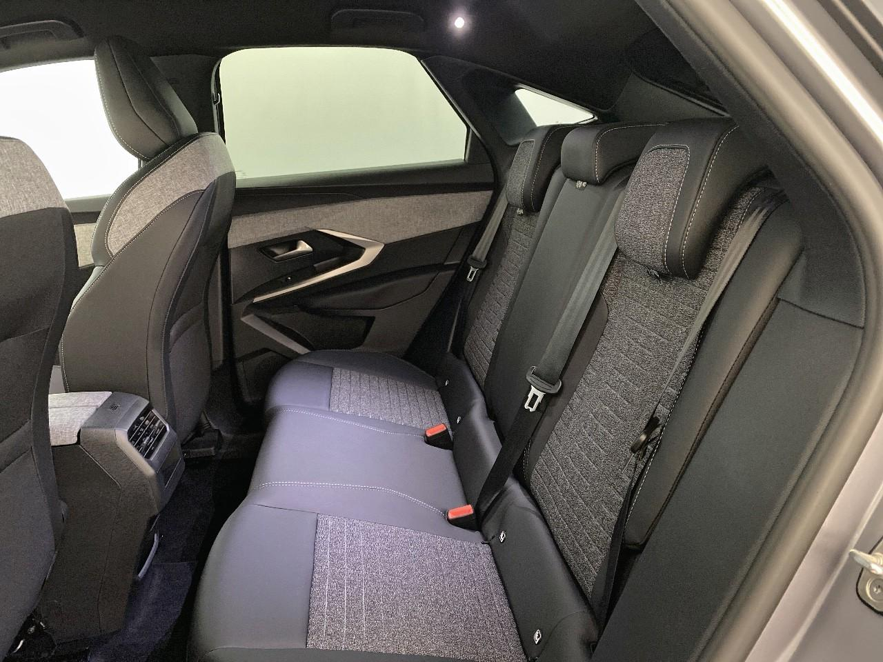 Peugeot 3008 hybrid 145 e-dcs6 allure — photo 10