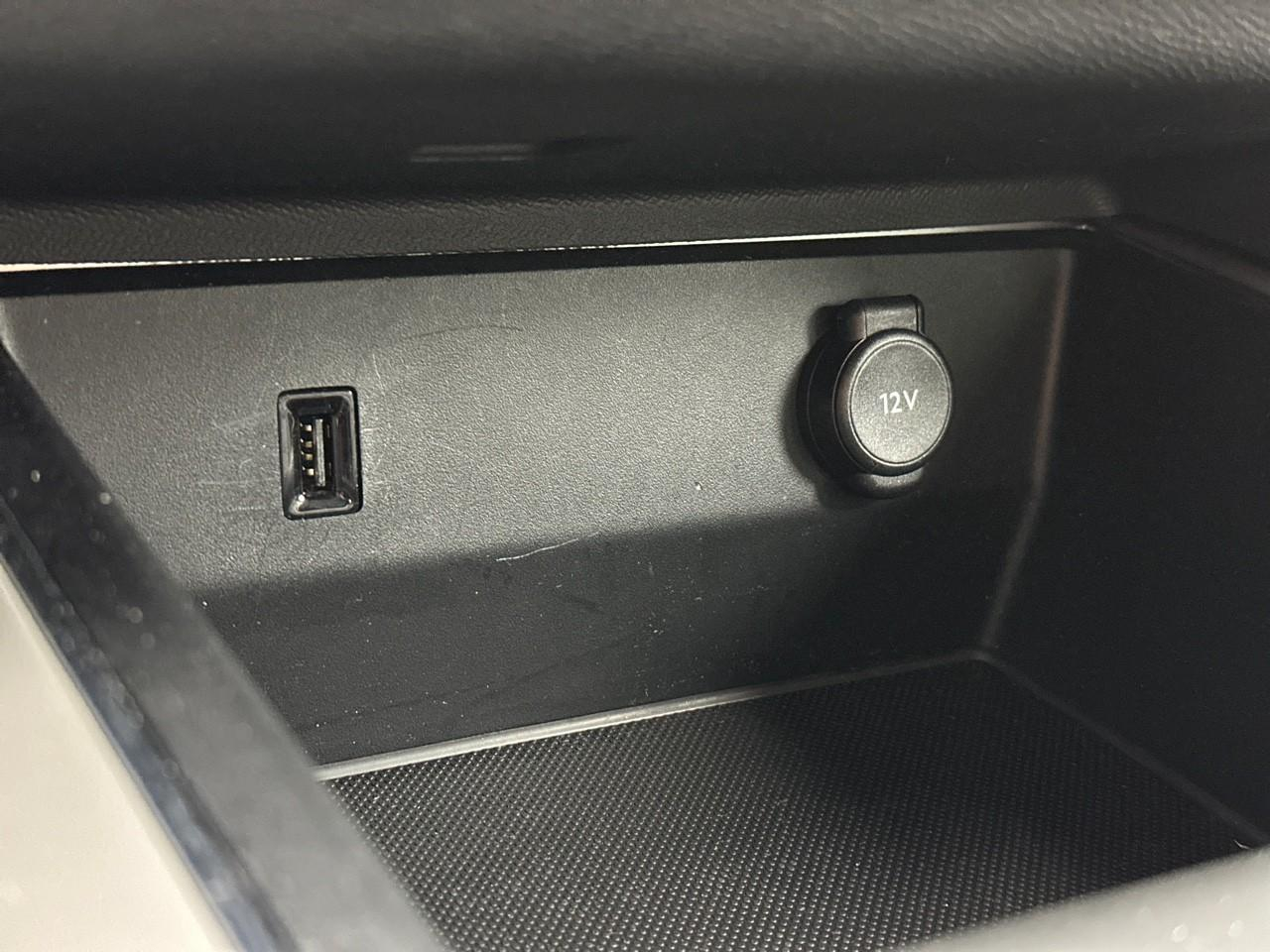 Citroën C5 Aircross hybride rechargeable 225 e-eat8 shine pack — photo 28
