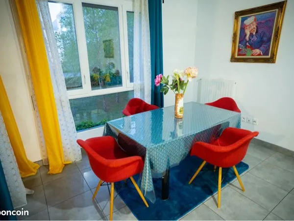 Chambre à louer en collocation